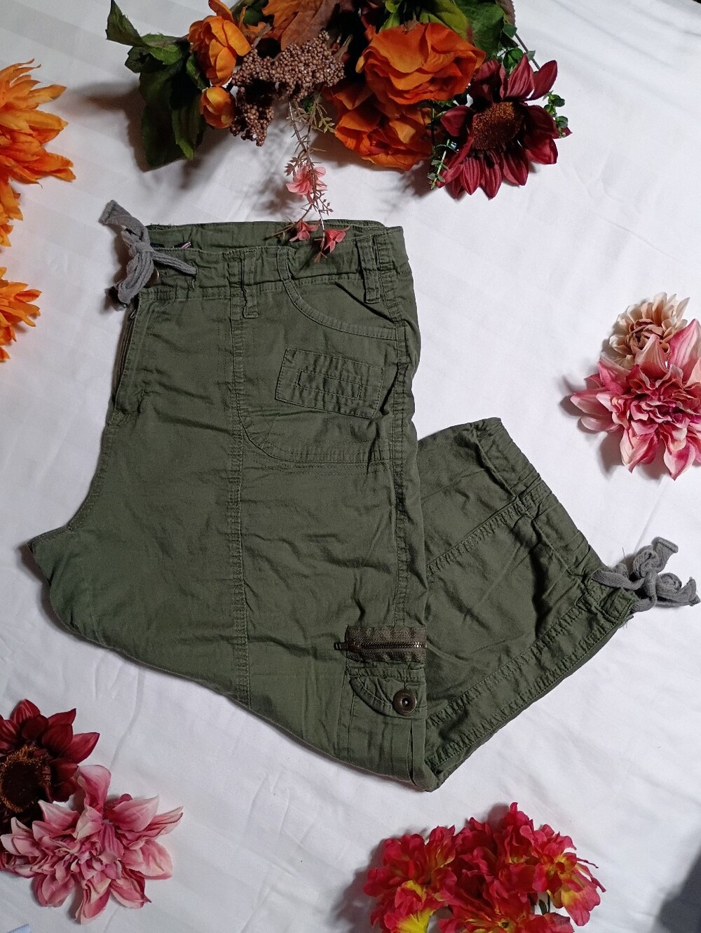 Jazzie London Olive Green Cargo Capris